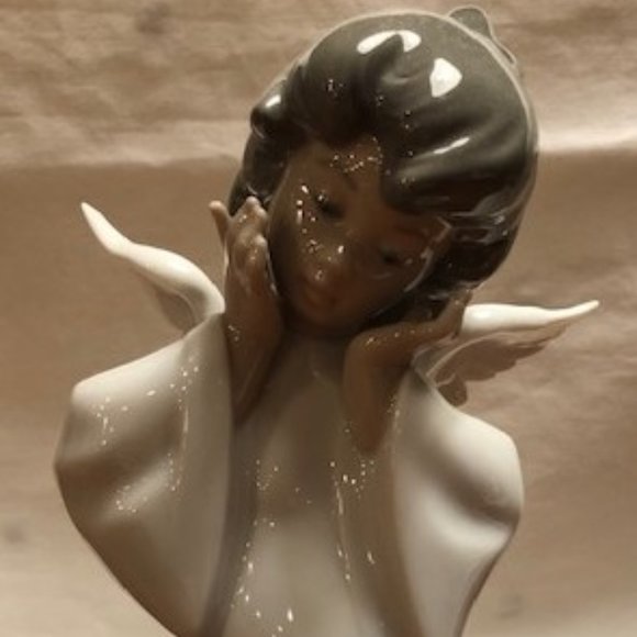 Lladro Angels: Mime Angel / Angel Dreaming - Picture 3 of 11